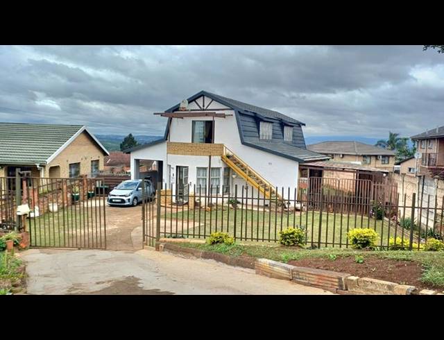 5 BEDROOM HOUSE FOR SALE IN EASTWOOD